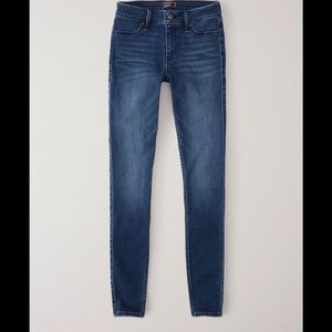 Abercrombie&Fitch Dark Wash Low Rise Jean Legging